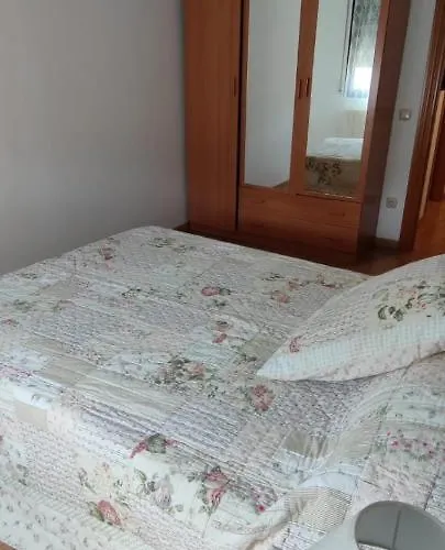 Vicente, Bonito En Apartamento Boltaña